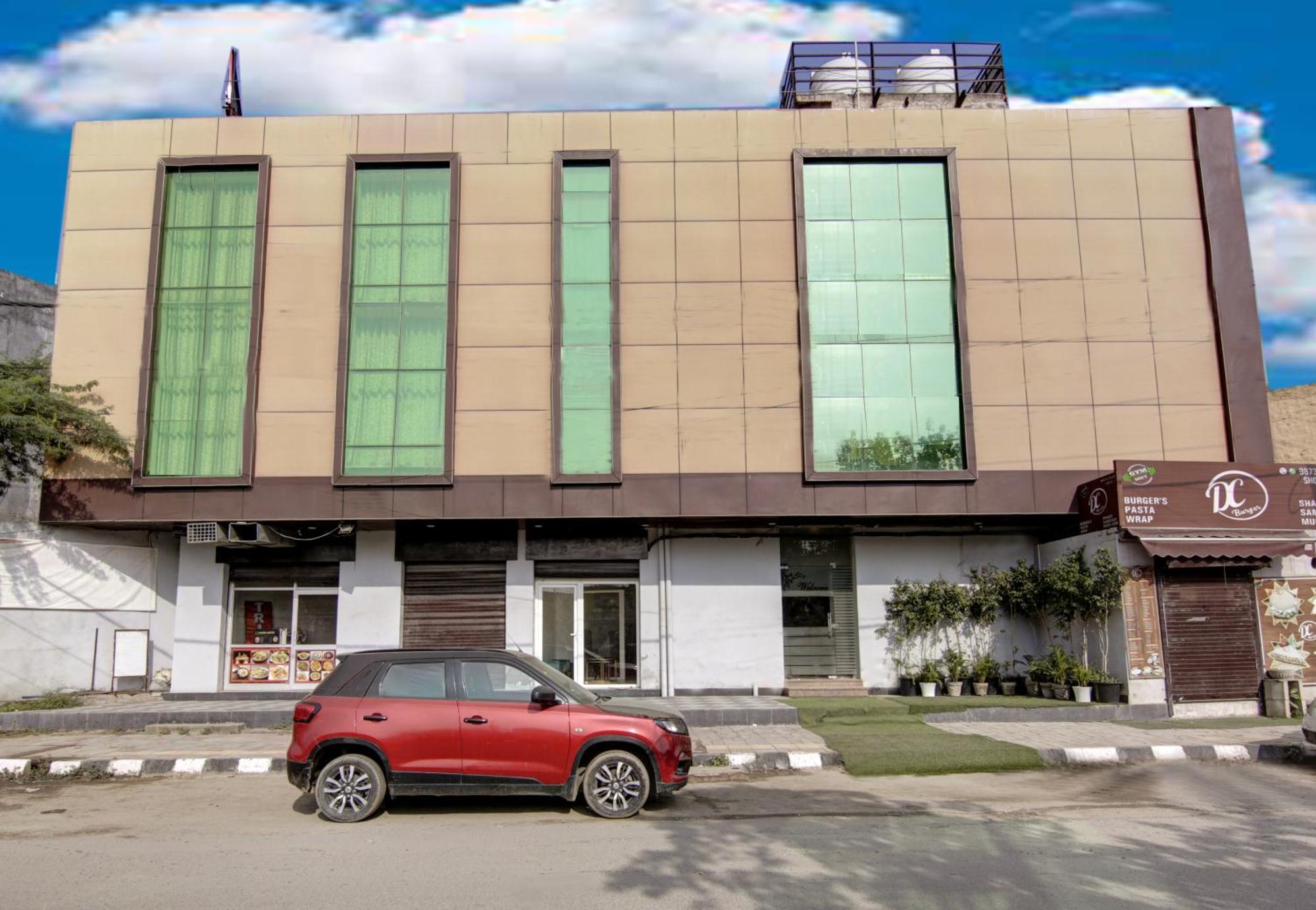 Hotel Silky Palace Igi Airport Delhi New Delhi